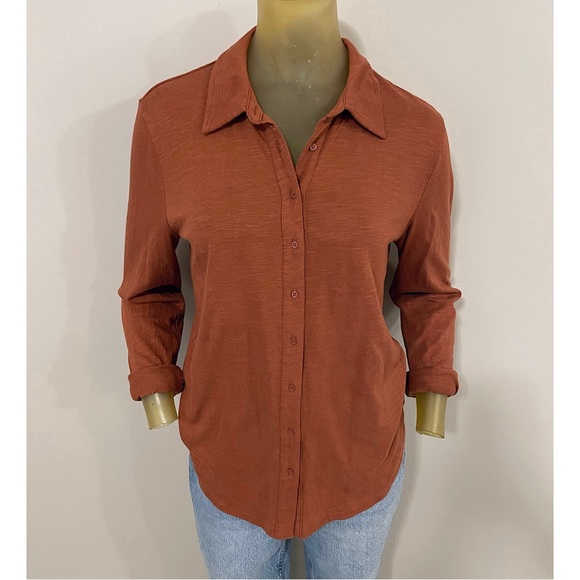 Gap Soft Knitted Shirt in Saddle Brown. Size medium. - Picture 12 of 16